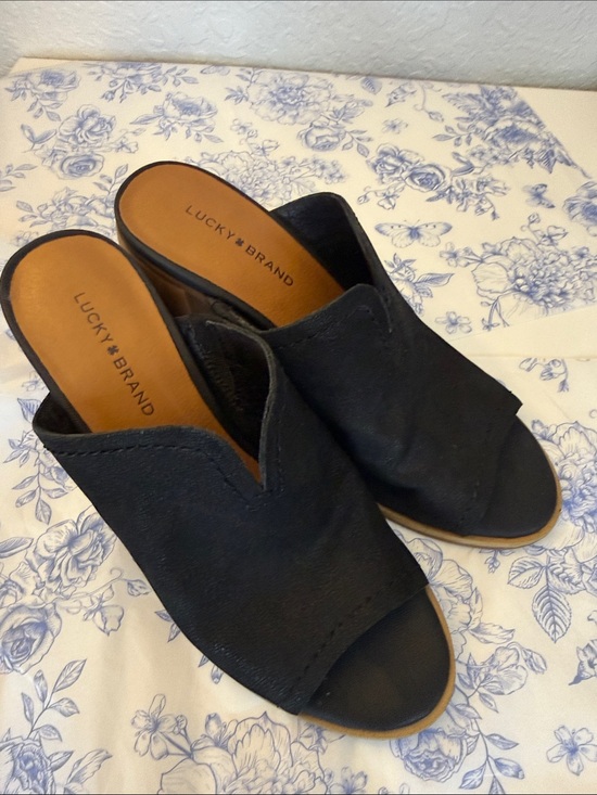 Lucky Brand Shoes - Lucky Brand Black Open-Toe Slide Mules